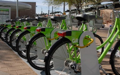 Phoenix bike share lets you park anywhere, but most people stick to docks